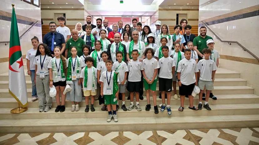 السيد شايب يستقبل فوجًا من أطفال الجالية الوطنية بالخارج المشاركين في الدورة الثانية من المخيمات الصيفية 2026