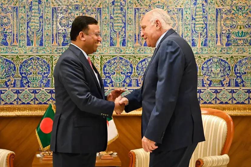 السيد عطاف يستقبل كاتب الدولة للشؤون الخارجية لبنغلاديش